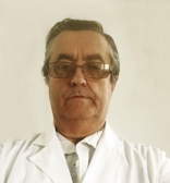</p>
<h2><b>Prof. Dr. Daniel Varela</b></h2>
<p>